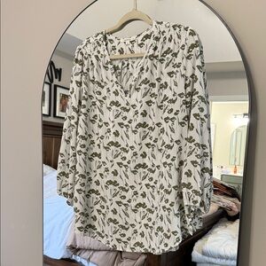 Fun 2 Fun V-Neck Blouse - White and Green Floral